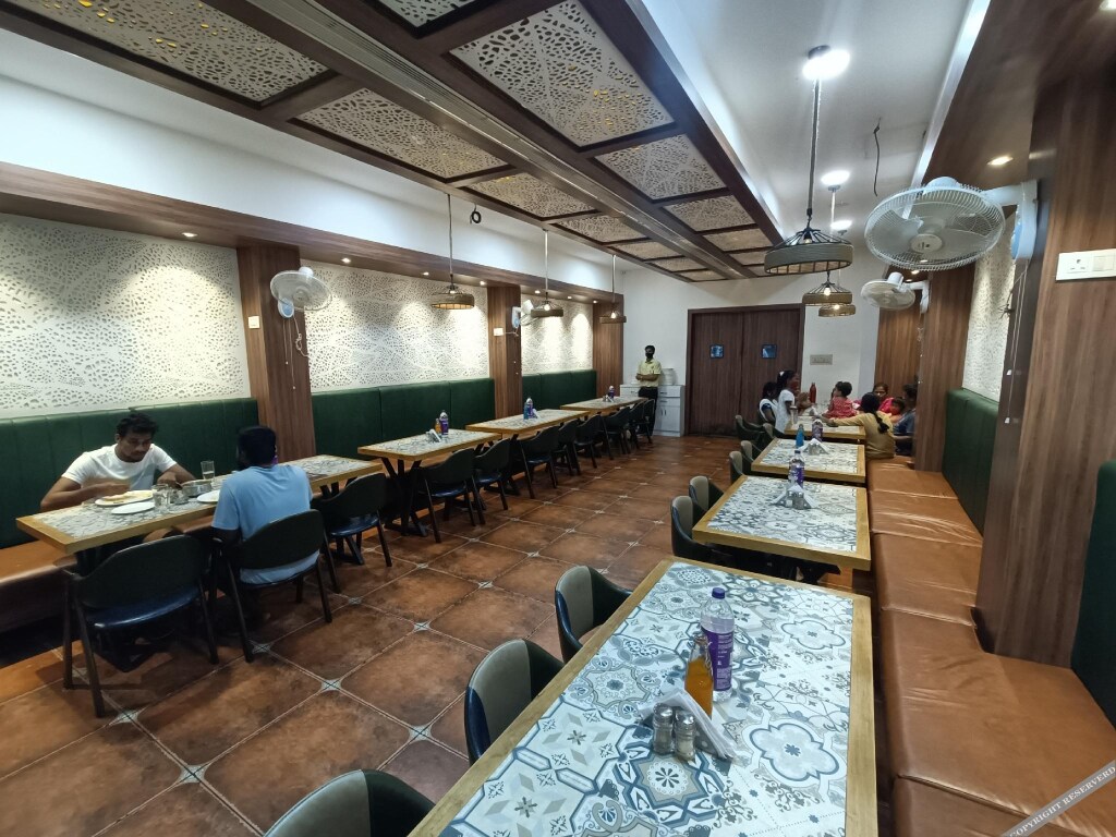 Особая экономическая зона Mahindra World City: Hotel Akshay Grand
