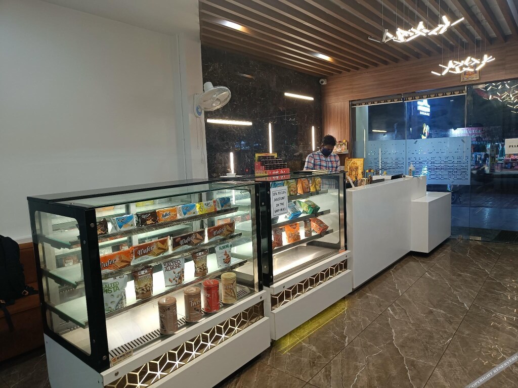 Особая экономическая зона Mahindra World City: Hotel Akshay Grand