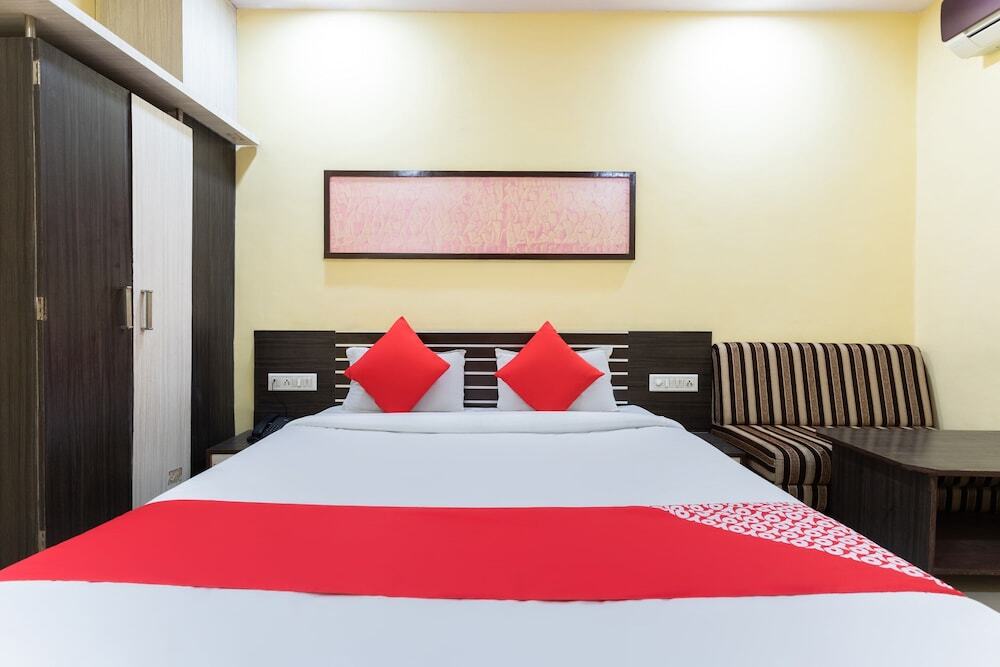 Ратлам: OYO 40153 Hotel Rajendra Palace
