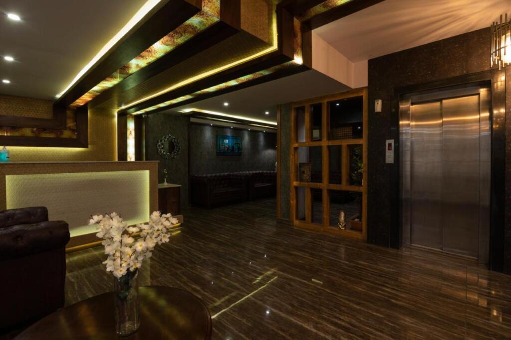 Бангалор: Hotel Monarch International