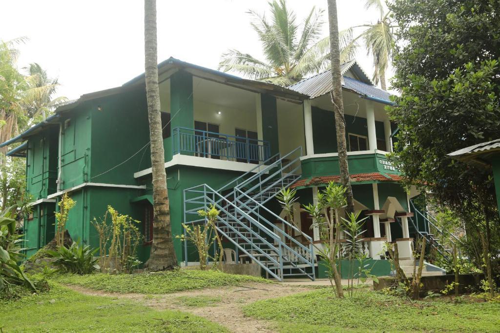 Ути: Jungle Paradise Farm And Guest House