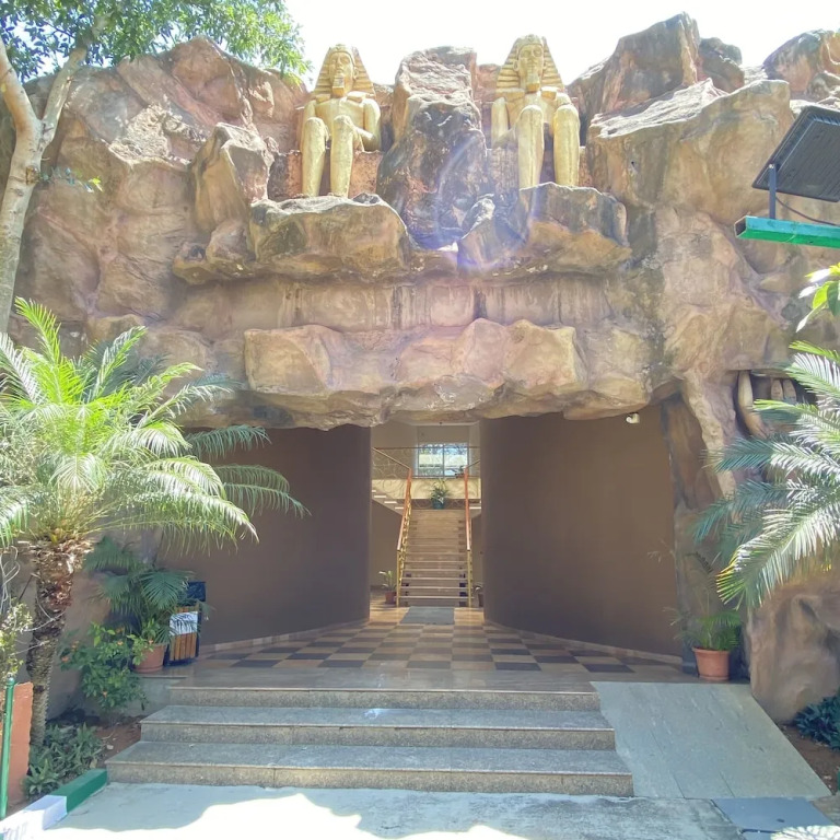 Thavarekere: Regenta Resort Golden Amoon