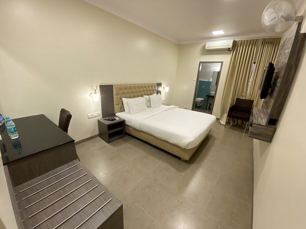 Thavarekere: Regenta Resort Golden Amoon