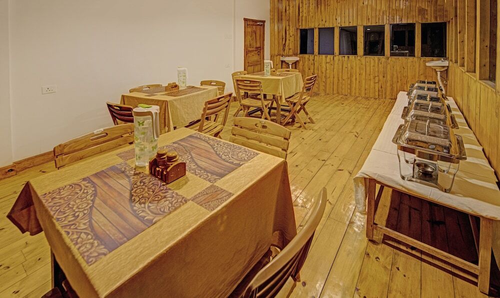Шиллонг: Treebo Omega Stay Inn