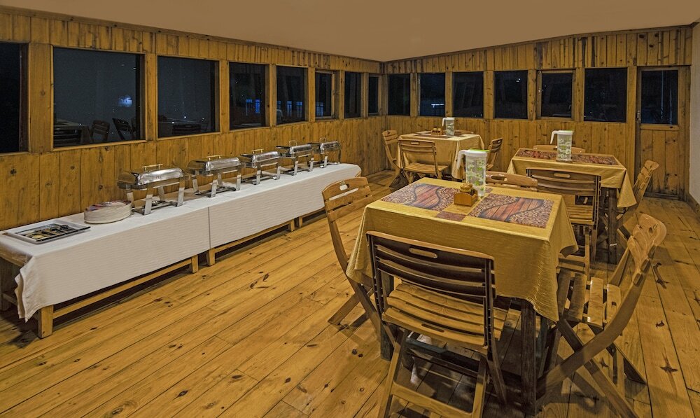 Шиллонг: Treebo Omega Stay Inn
