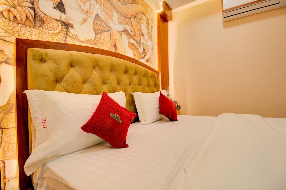 Тхане: Hotel Samaira Residency