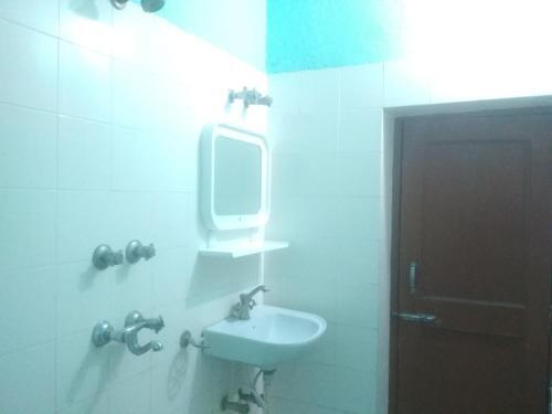 Бодх-Гая: Goroomgo Ansari House Bodhgaya