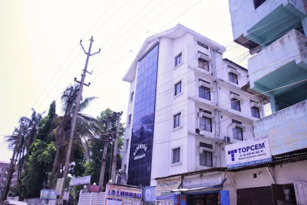 Гувахати: Goroomgo Blue Moon Guest House Guwahati