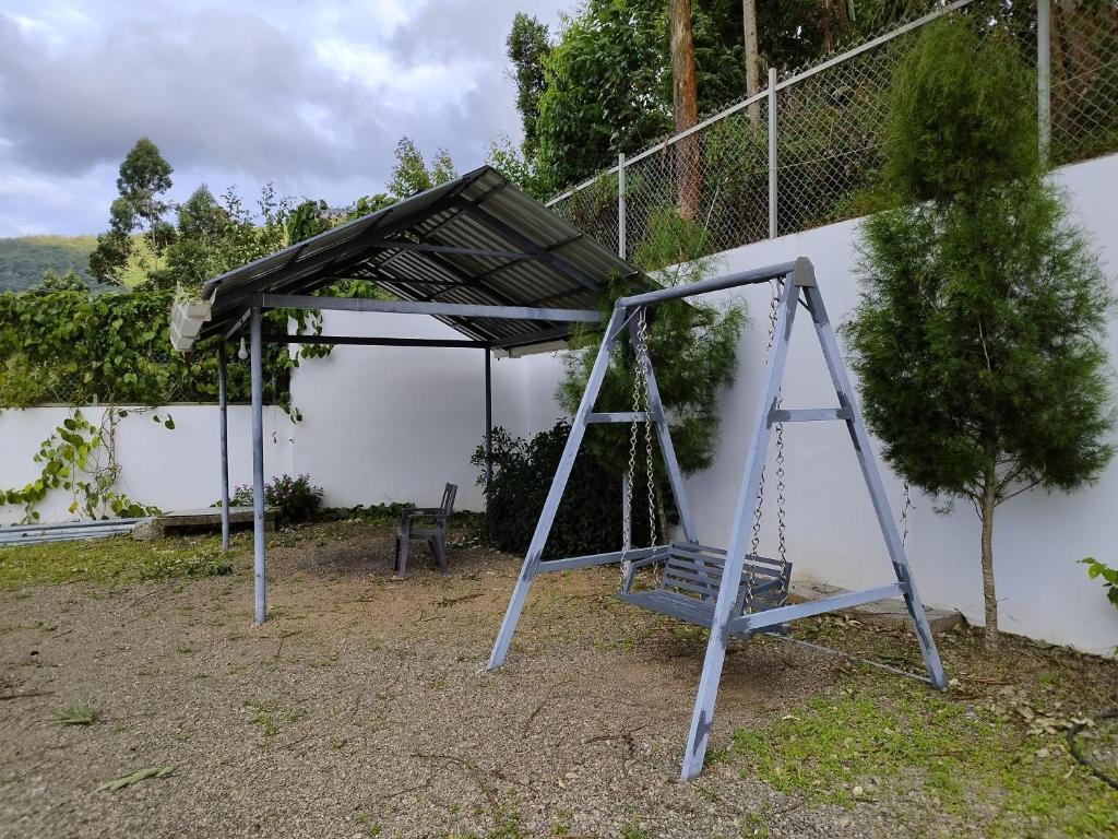 Валпарай: Firefly Resort