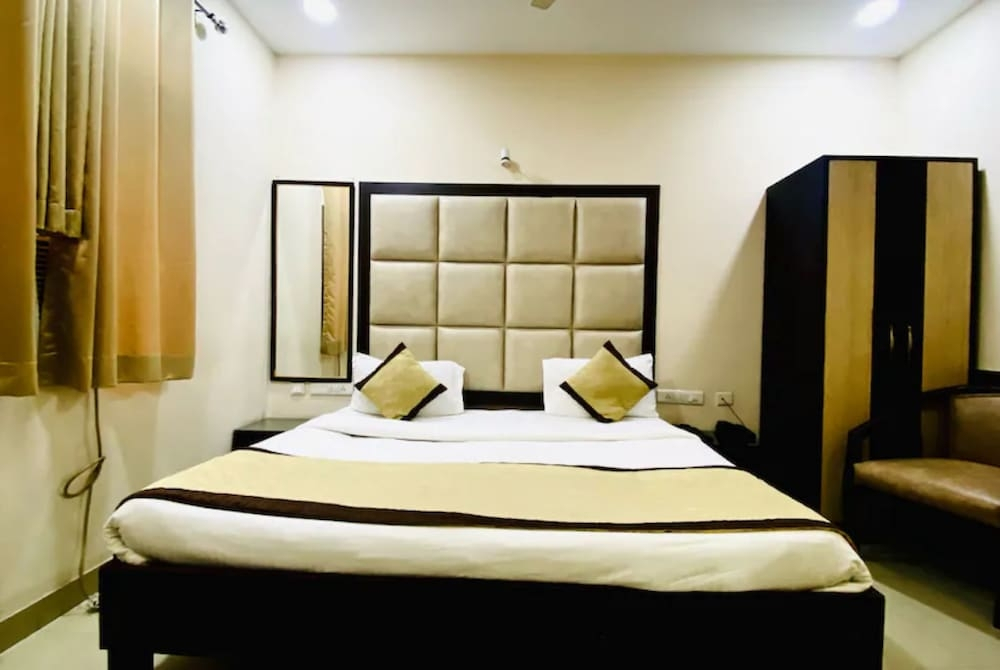 Goroomgo Pradeep Palace Gorakhpur — фото 2