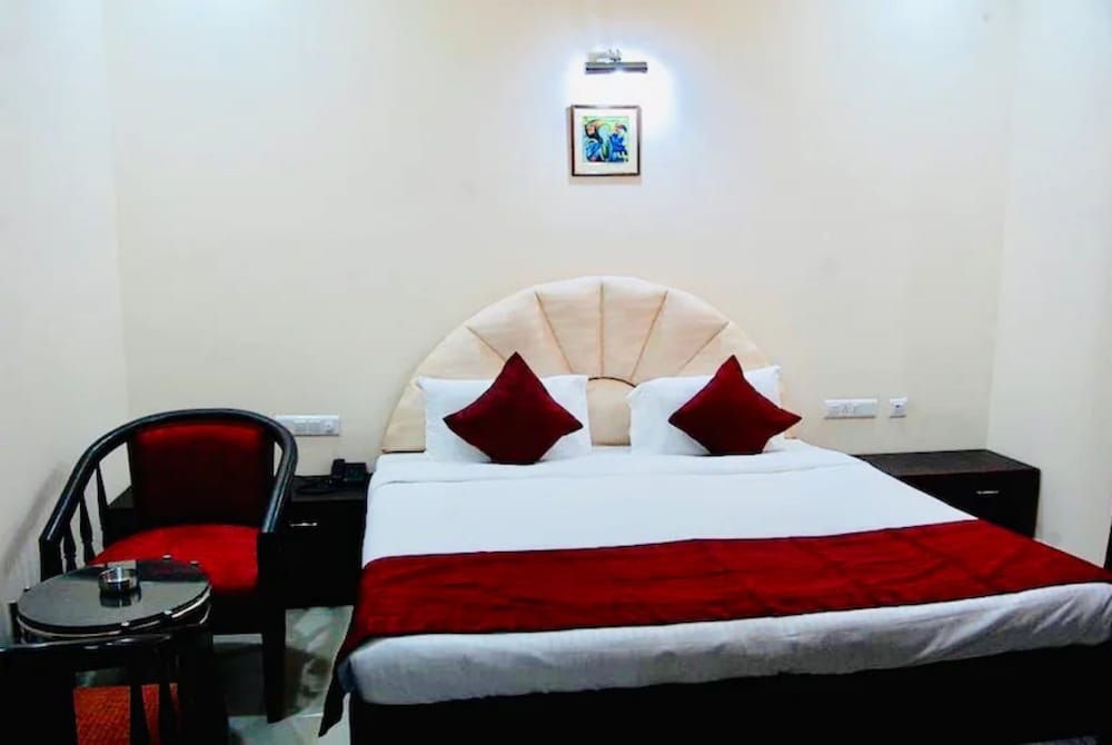Goroomgo Pradeep Palace Gorakhpur — фото 4