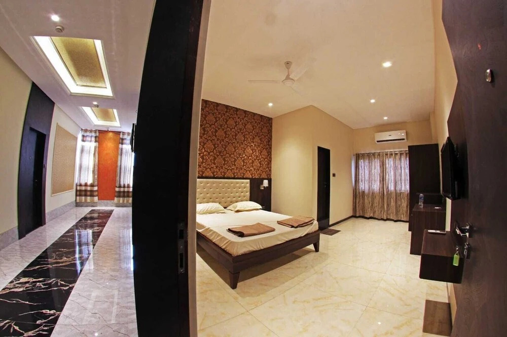 Тхане: Hotel Shubham Inn
