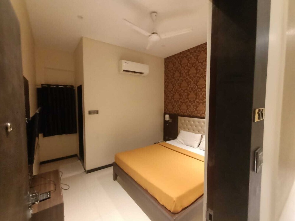 Тхане: Hotel Shubham Inn