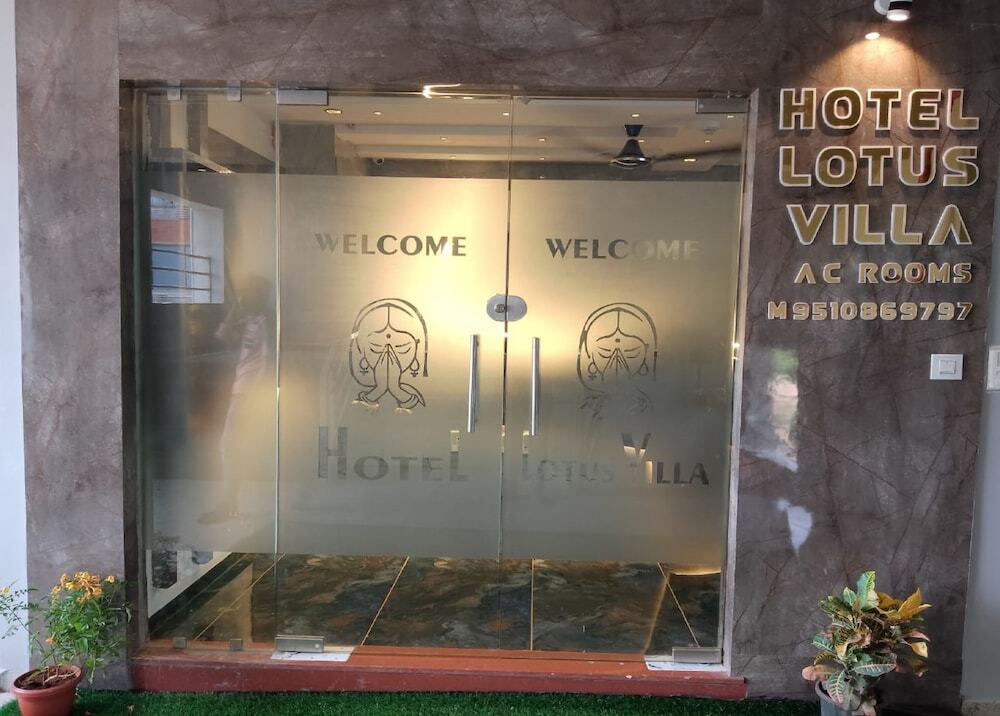 Ахмедабад: Hotel Lotus Villa