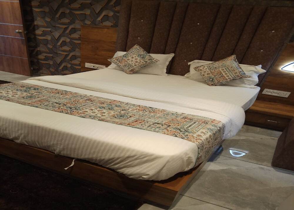 Ахмедабад: Hotel Lotus Villa