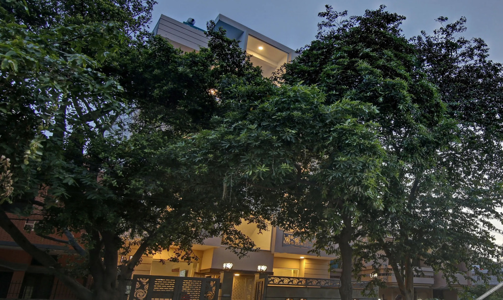 Нойда: Treebo Aviraj Inn