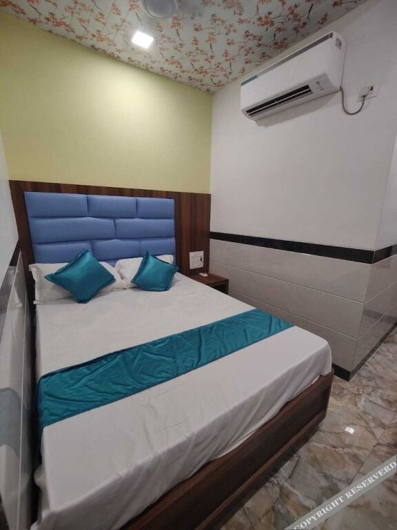 Мумбаи: Hotel Tip Top Residency