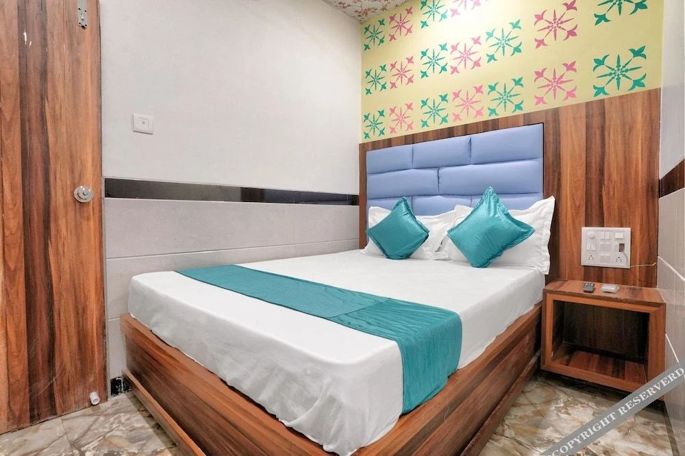 Мумбаи: Hotel Tip Top Residency