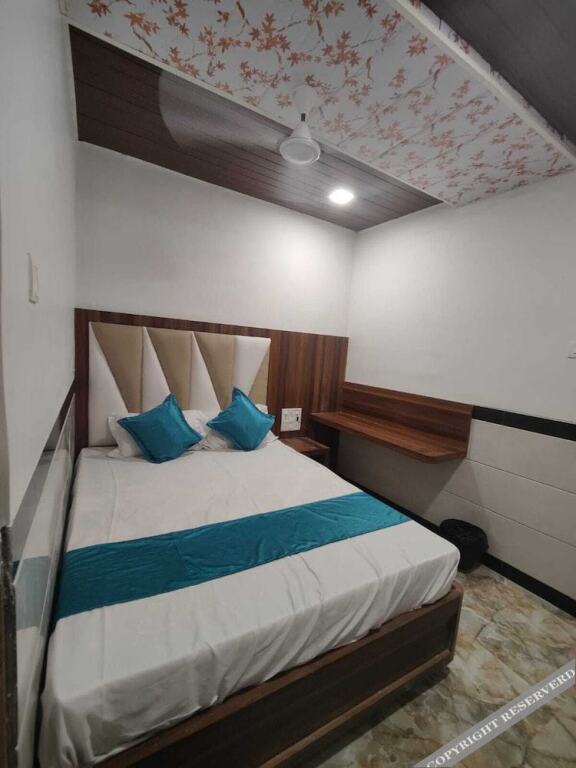 Мумбаи: Hotel Tip Top Residency