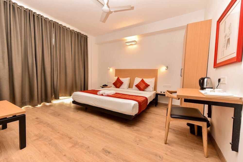 Нью-Дели: Hotel Red Saffron