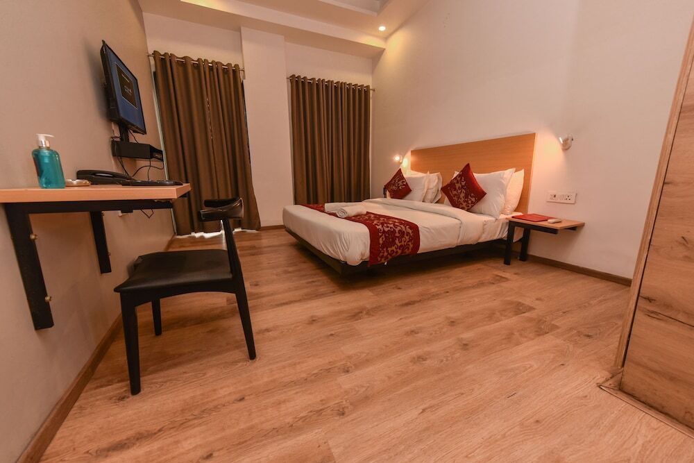 Нью-Дели: Hotel Red Saffron