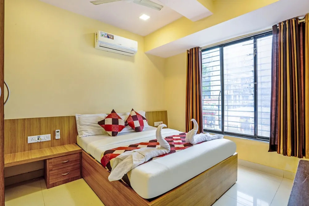 Мумбаи: Hotel BKC Corporate Inn