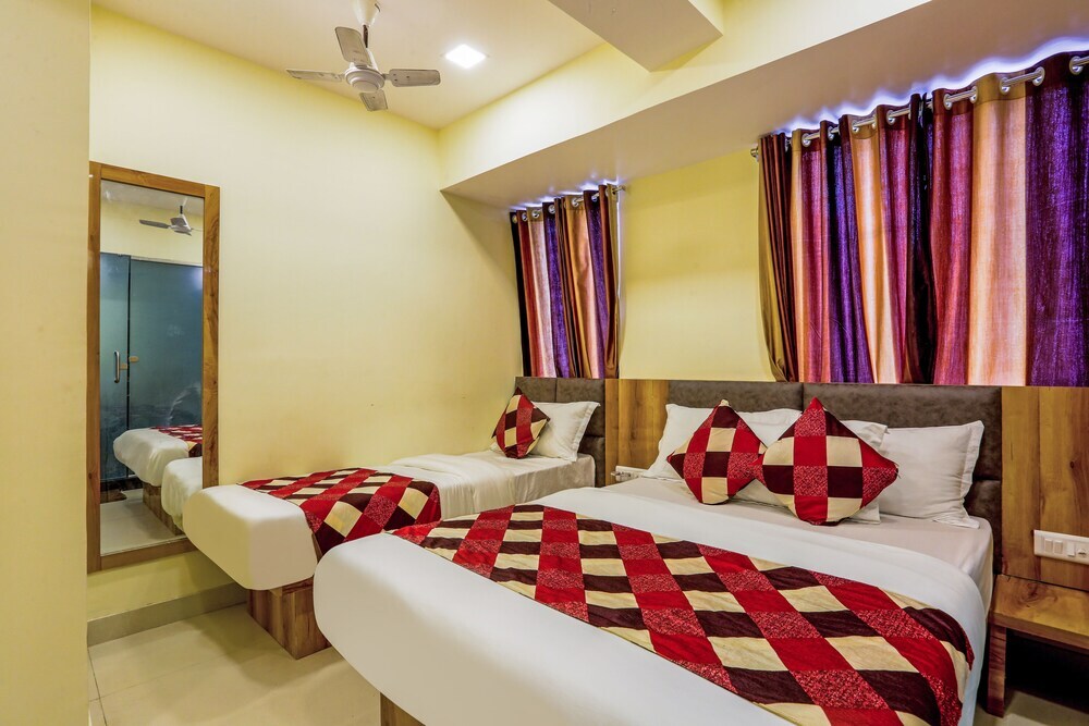 Мумбаи: Hotel BKC Corporate Inn