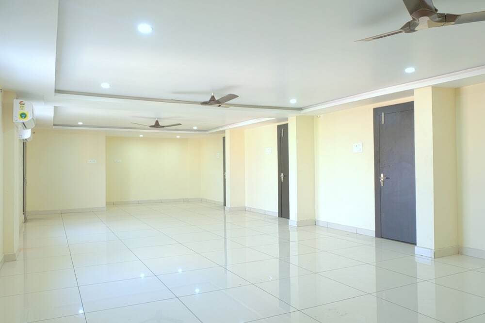 Виджаявада: Staro Hotel - Hotel In Vijayawada