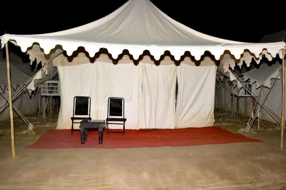 Дхордо: White rann camp resort