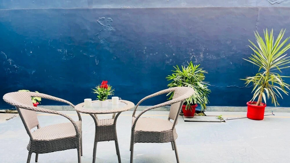 Гуруграм: BluO Modern 1BHK - DLF Galleria Market