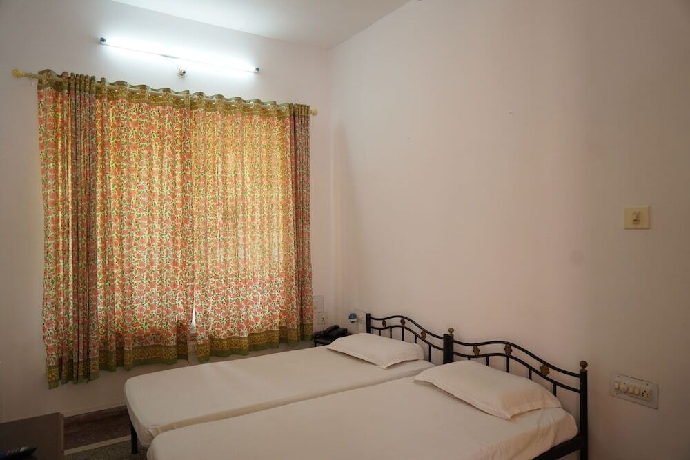 Садри: Ranakpur Hill Resort