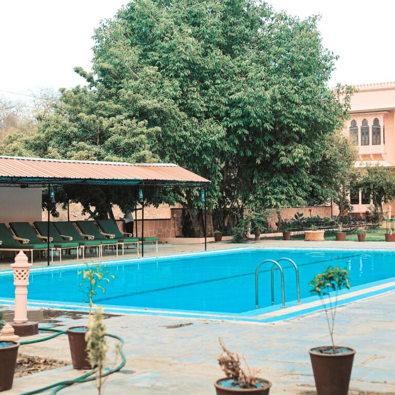 Садри: Ranakpur Hill Resort