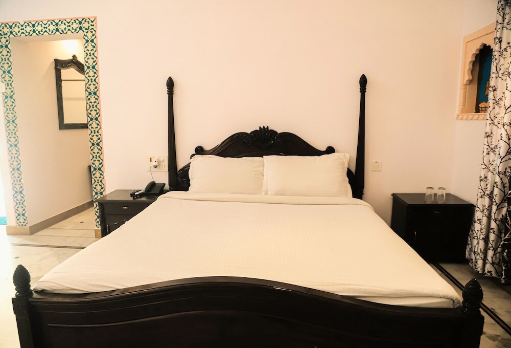 Садри: Ranakpur Hill Resort