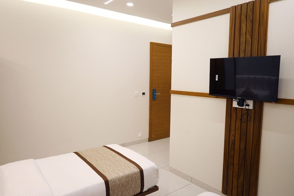 Сурат: Hotel Tulsi