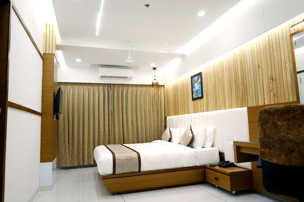 Сурат: Hotel Tulsi