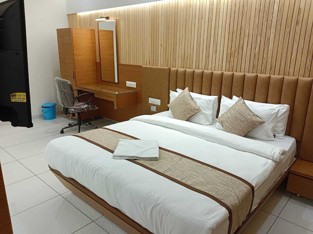 Сурат: Hotel Tulsi