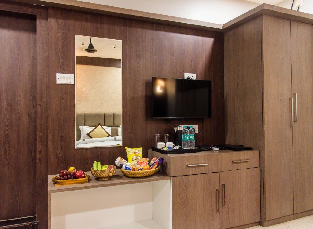 Дибругарх: Hotel Divine Paradise - Dibrugarh
