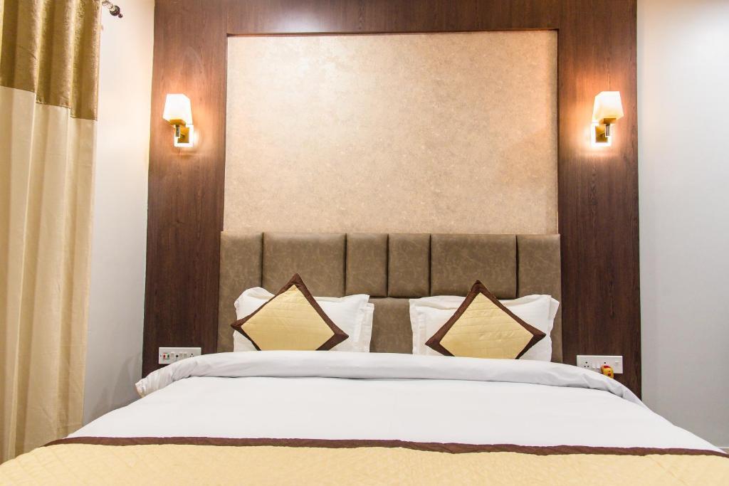 Дибругарх: Hotel Divine Paradise - Dibrugarh