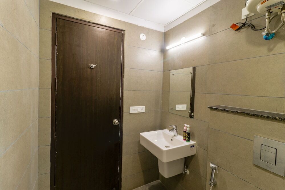 Гуруграм: Tipsyy Inn Suites 007
