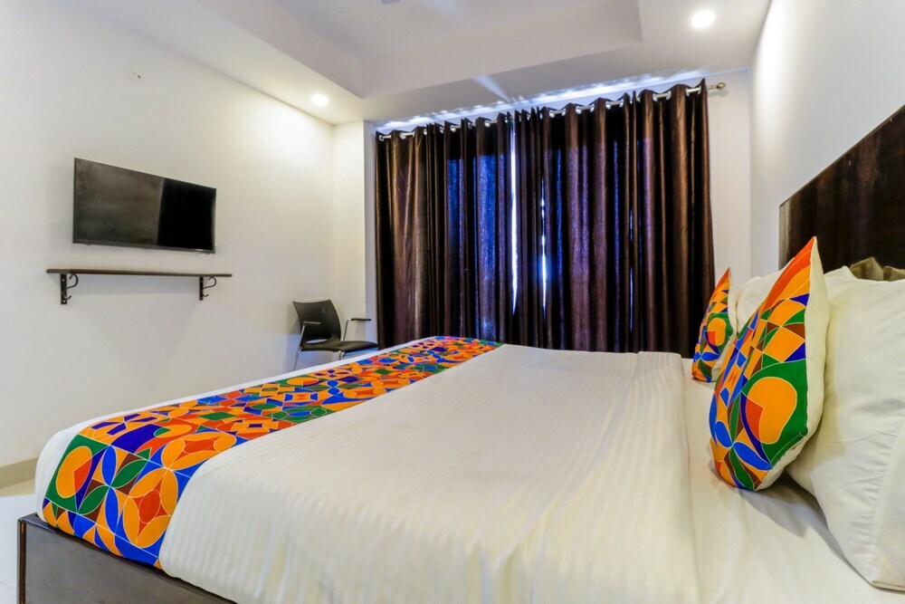 Гуруграм: Tipsyy Inn Suites 007