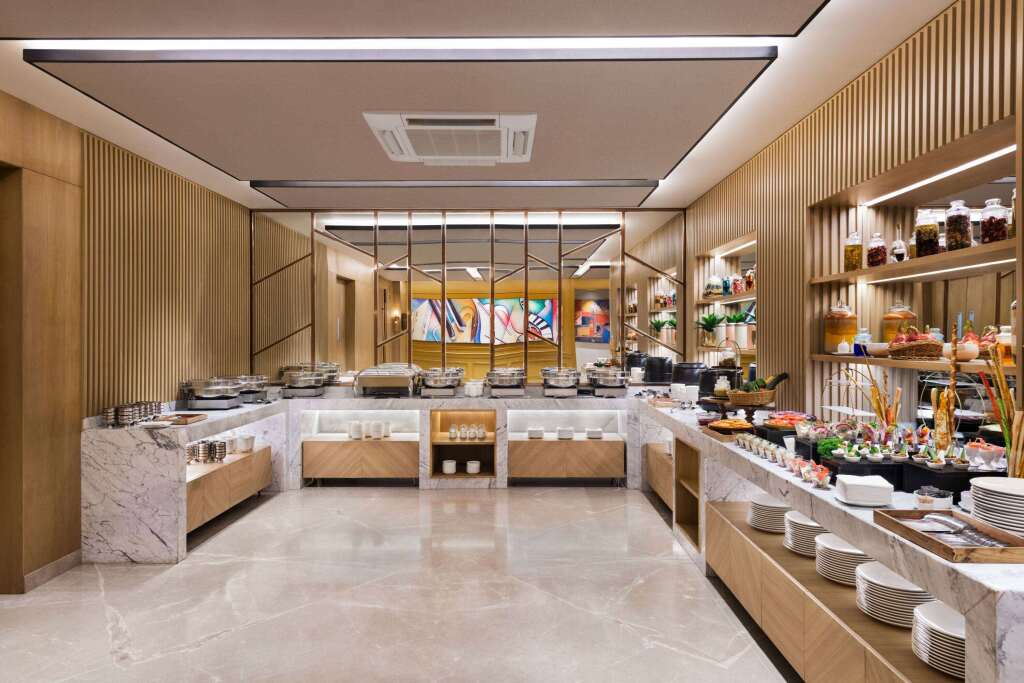 Силигури: Ramada Encore By Wyndham Siliguri Sevoke Road