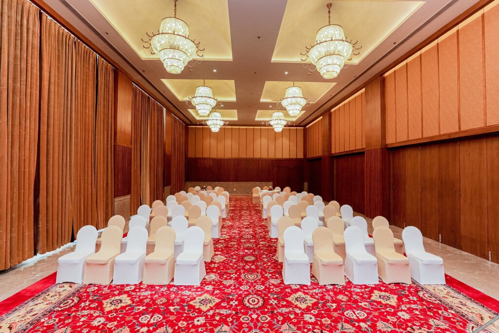 Сарнатх: Gulab Kothi Varanasi by Royal Orchid Hotels Limited