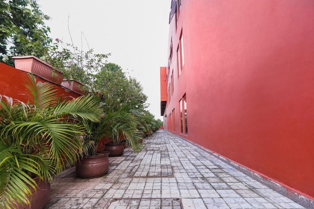 Сарнатх: Gulab Kothi Varanasi by Royal Orchid Hotels Limited