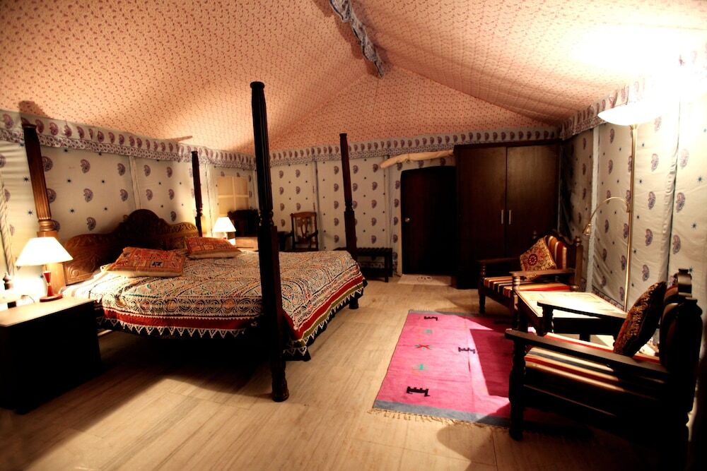 Khiyansaria: Clarks Exotica Resort & Camp, Dechu-Jodhpur