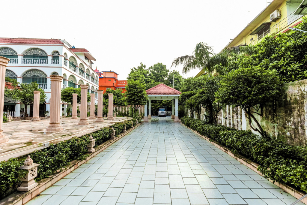 Сарнатх: Saptapuri Varanasi by Royal Orchid Hotels Limited