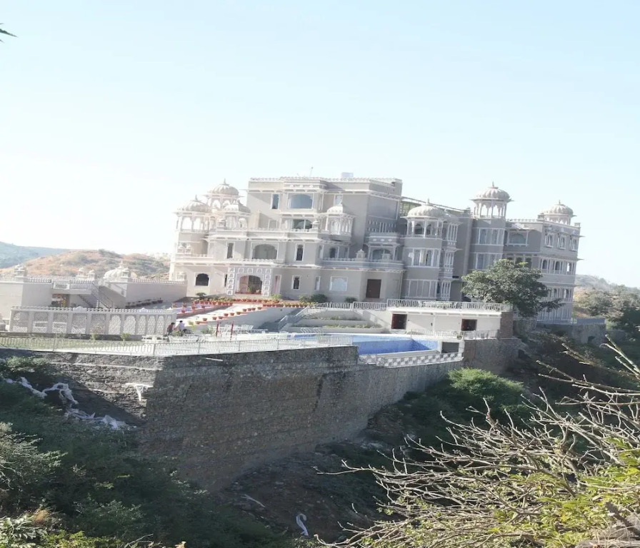 Садри: Renest Kumbhalgarh Resort LLP