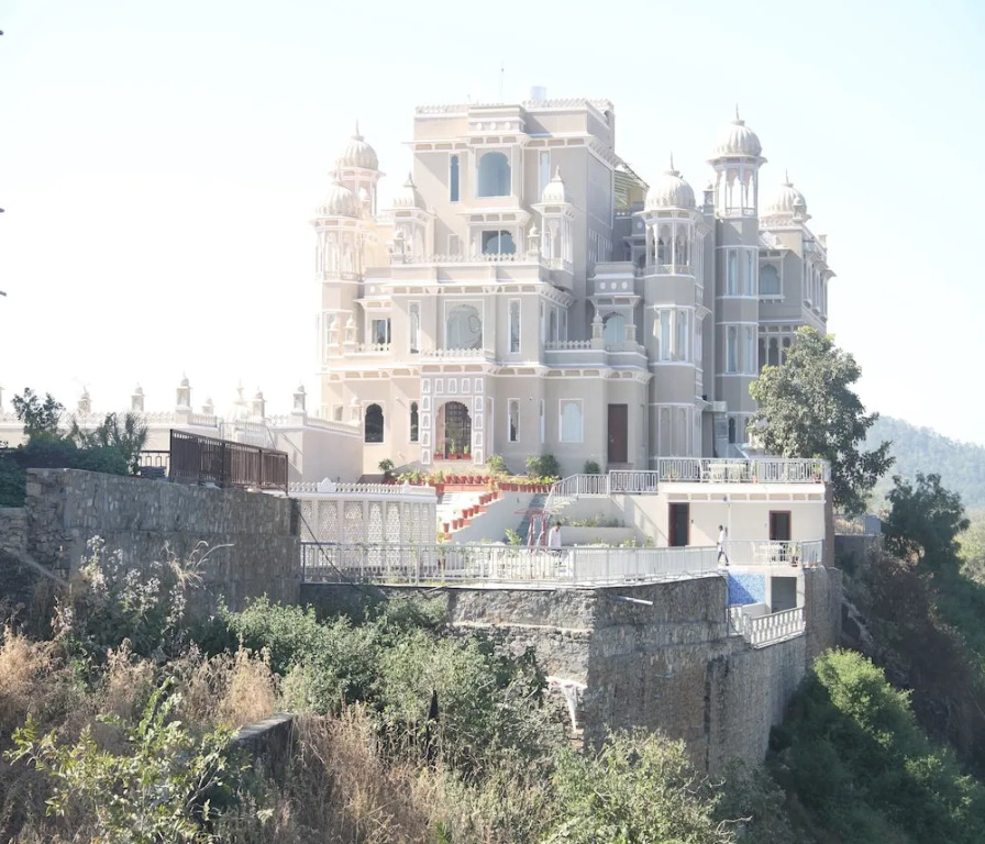 Садри: Renest Kumbhalgarh Resort LLP