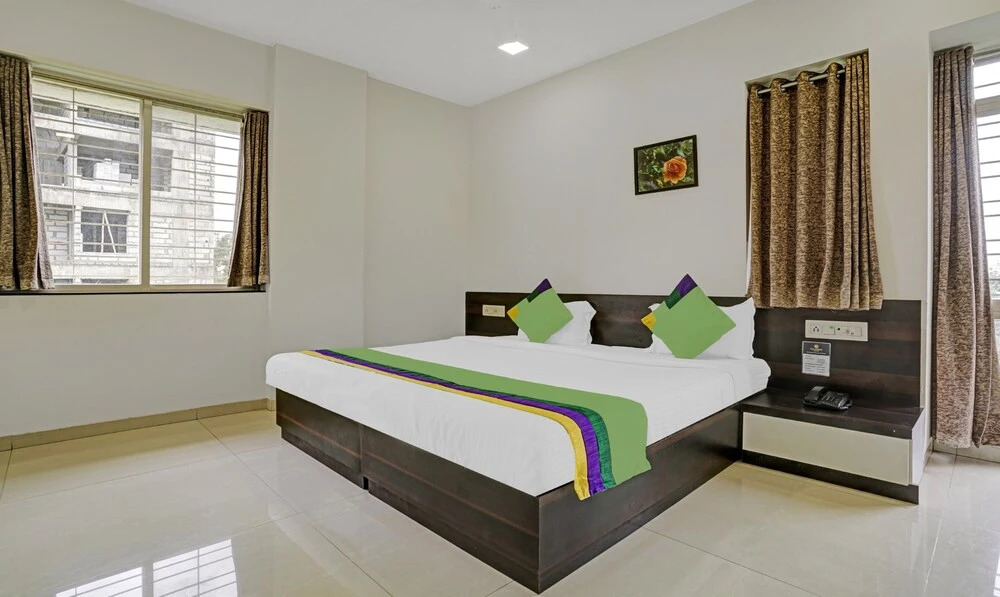 Нашик: Treebo Excellent Homes, Nashik