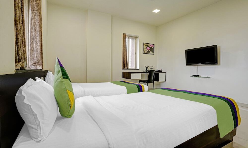 Нашик: Treebo Excellent Homes, Nashik