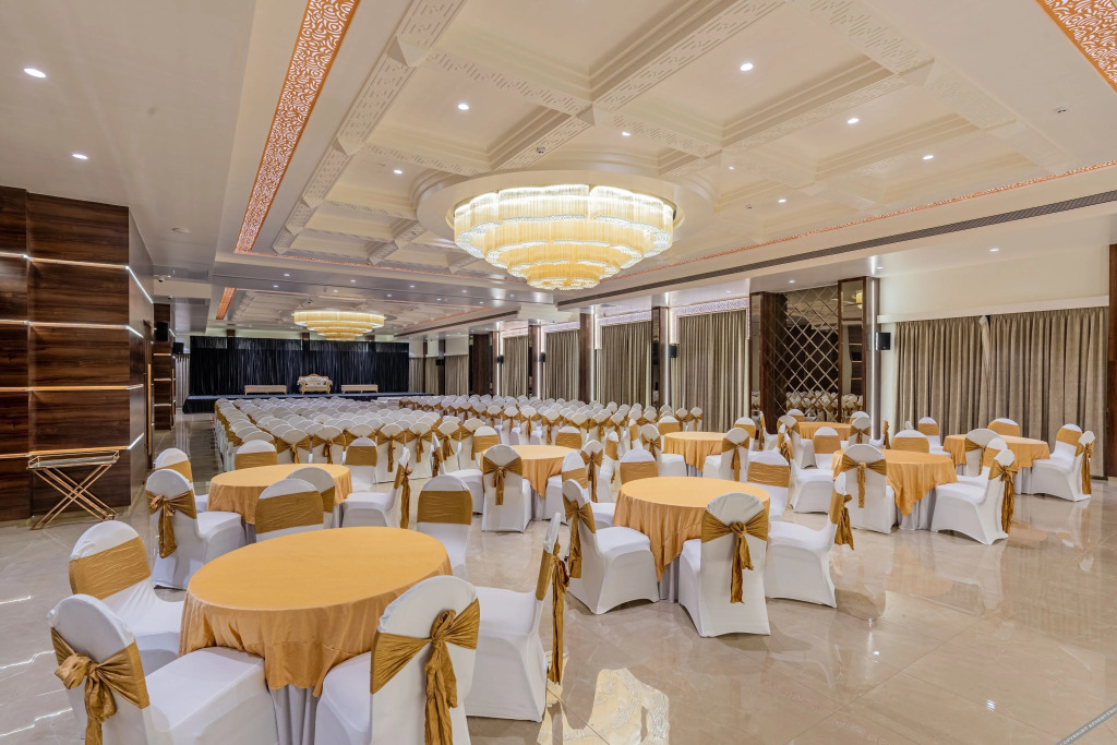Хандала: Mastiff Grand The Sia Palace Suites & Banquets, Khopoli (Nr. Imagica)